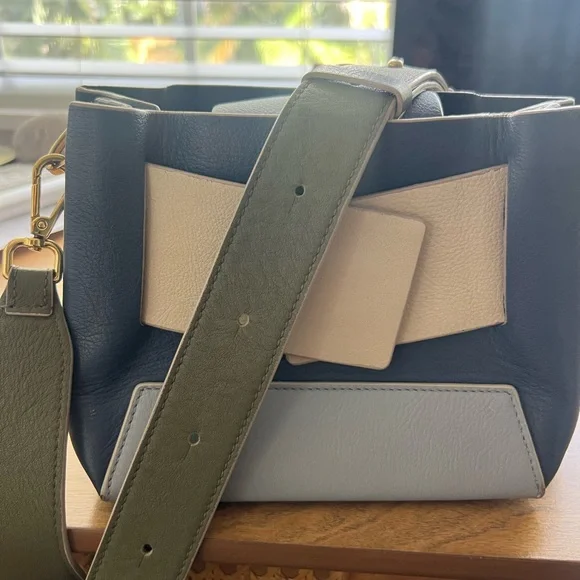 Yuzefi Cream olive and Blue Crossbody Bag with Geometric Design - Picture 3 of 7